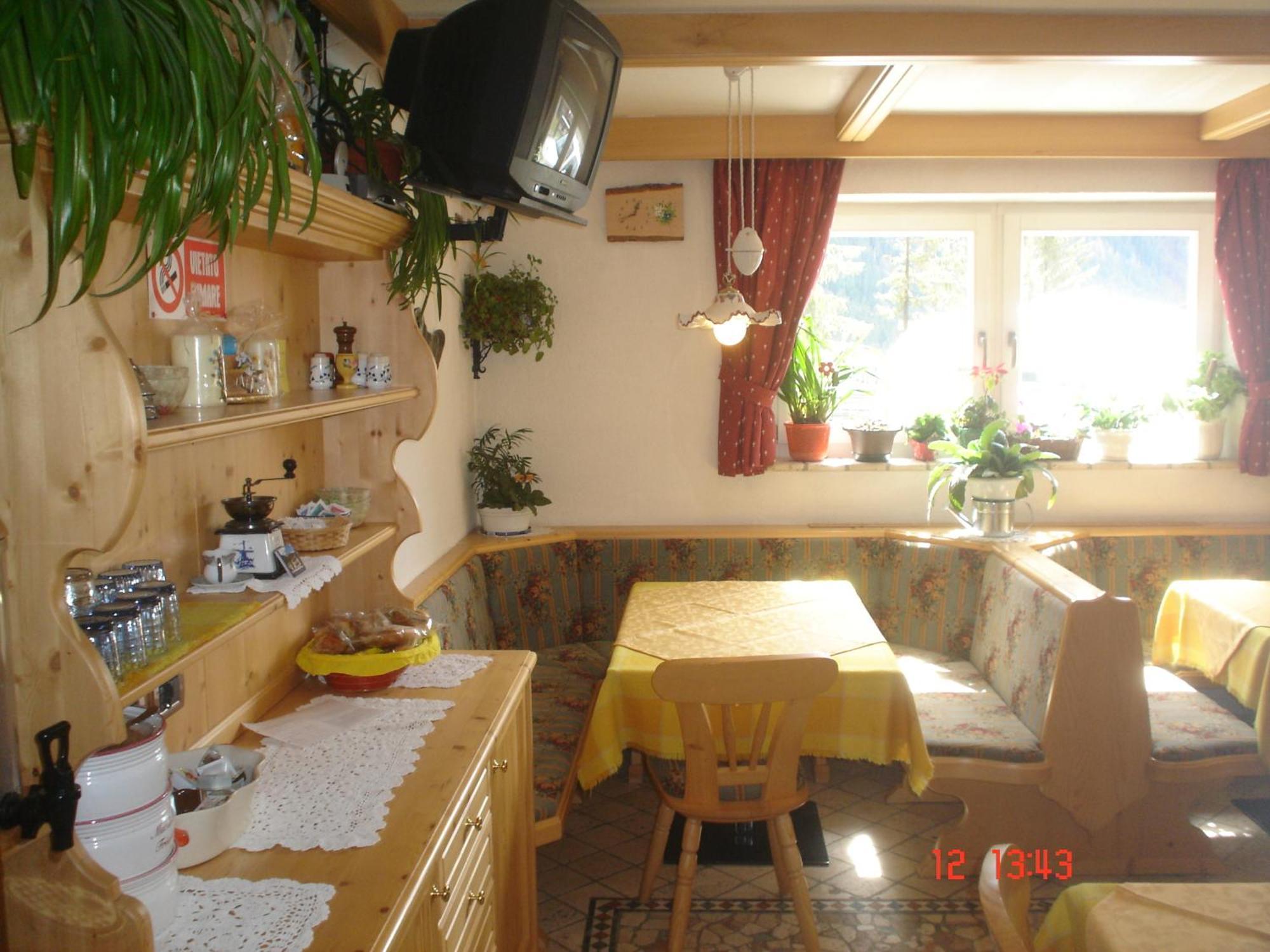 Garni Villa Cecilia Mazzin Exterior photo